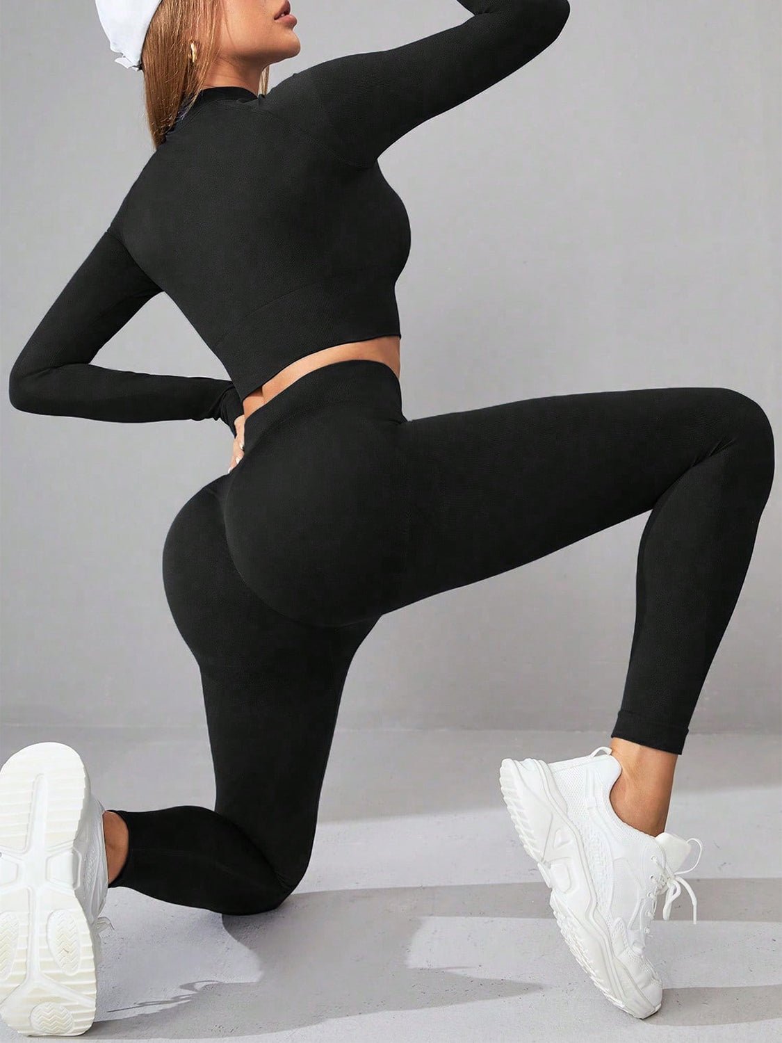 TrainTech Mock Neck Long Sleeve Top and Leggings Active Set